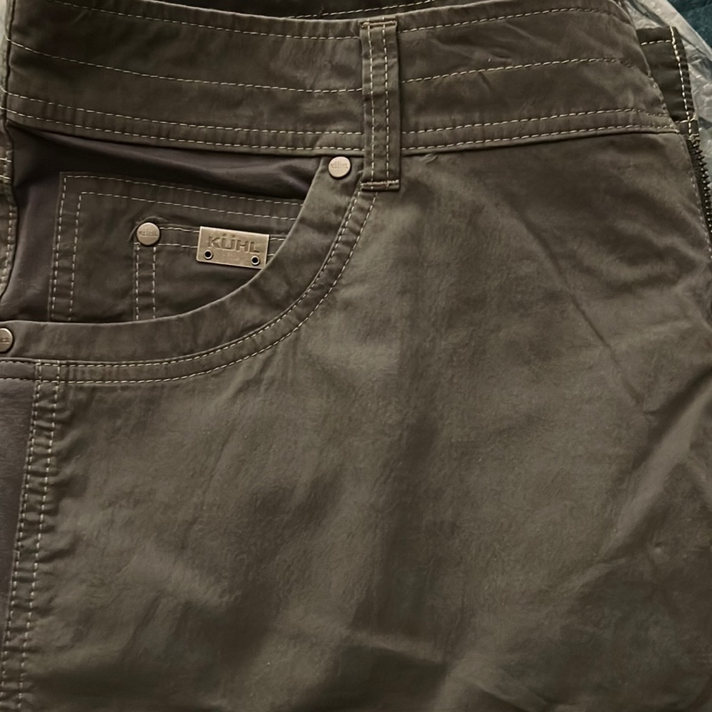 New Kuhl Radikl 35x30 men’s pants. Carbon colored. New, never been worn
